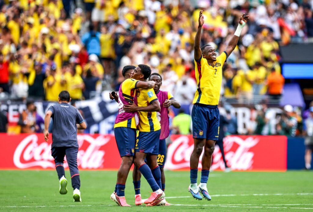 Ecuador vs Germany Live Scorecard