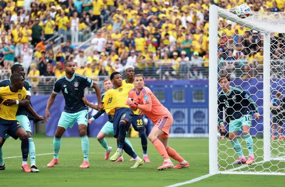 Ecuador vs Germany Live Scorecard