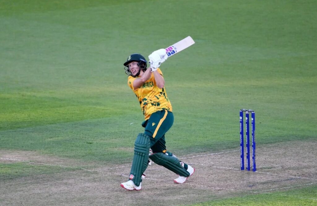 England Women vs South Africa Women Live Scorecard