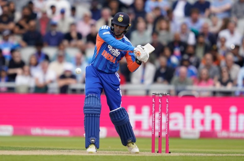 England vs India Live Scorecard